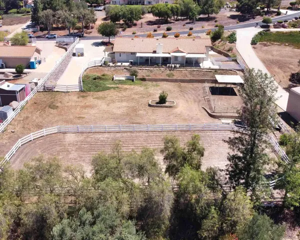 1927 Coronado View, Alpine, CA 91901