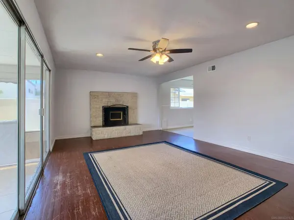 1129 Finch, El Cajon, CA 92020