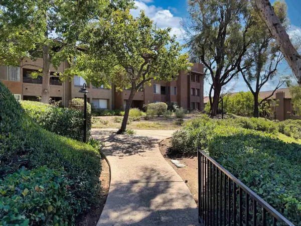 10225 Caminito Cuervo #140, San Diego, CA 92108