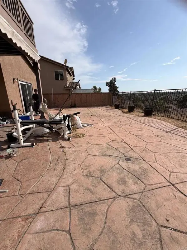 1260 Long View Drive