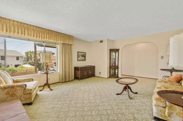 3448 Goldfinch Street, San Diego, CA 92103