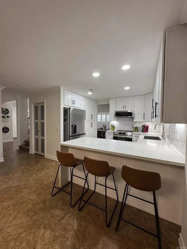 6526 CRABTREE ST, San Diego, CA 92114