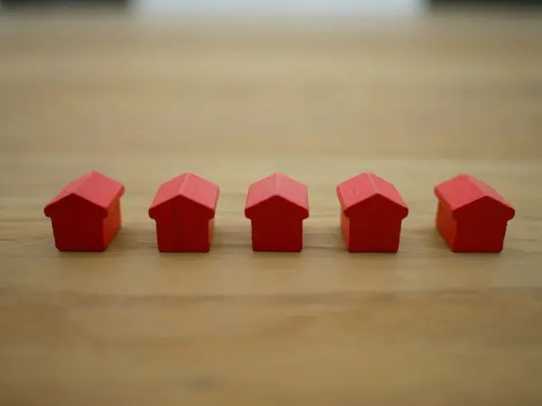 Pricing Beyond the Comps