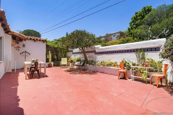 10735 QUEEN AVENUE, La Mesa, CA 91941