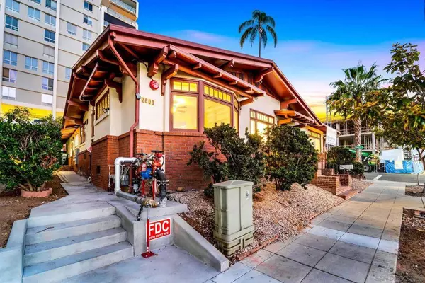 110 Maple St, San Diego, CA 92103