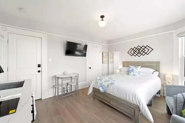 2174 Logan Ave, San Diego, CA 92113