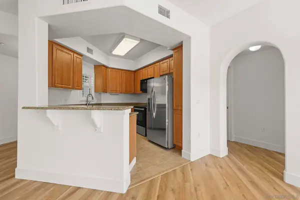 2708 Lake Pointe #209, Spring Valley, CA 91977
