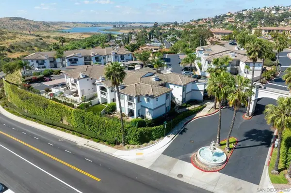 2708 Lake Pointe #209, Spring Valley, CA 91977