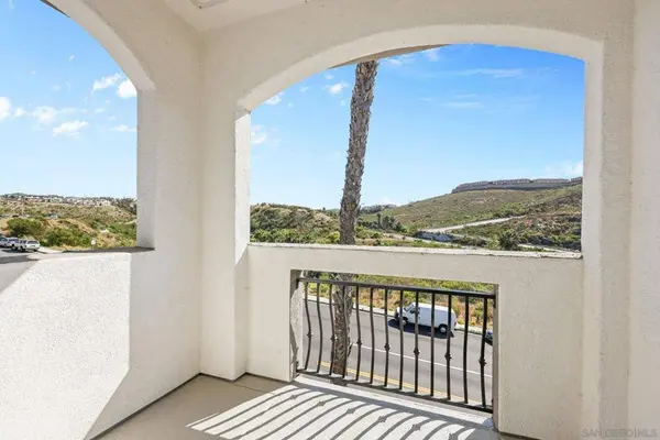 2708 Lake Pointe #209, Spring Valley, CA 91977