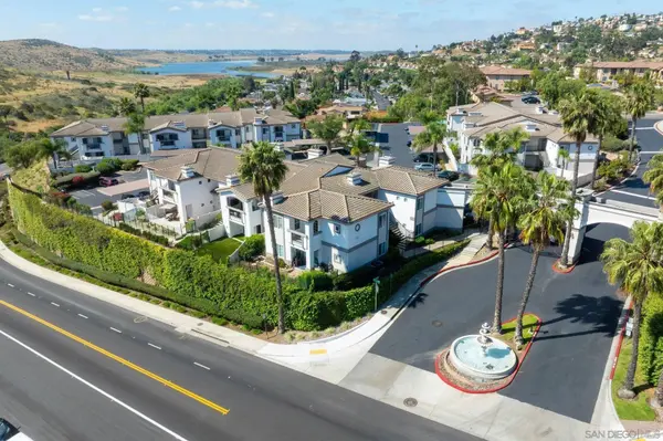 2708 Lake Pointe #209, Spring Valley, CA 91977