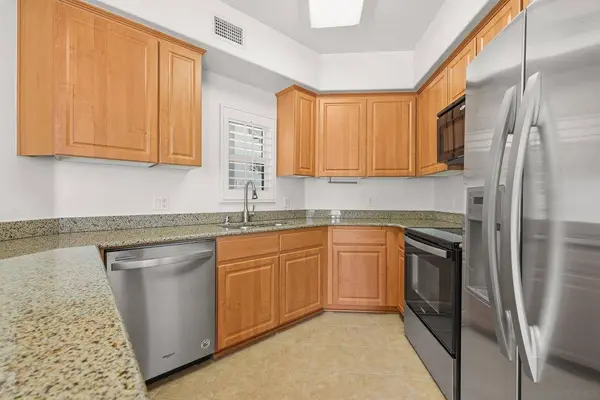 2708 Lake Pointe #209, Spring Valley, CA 91977