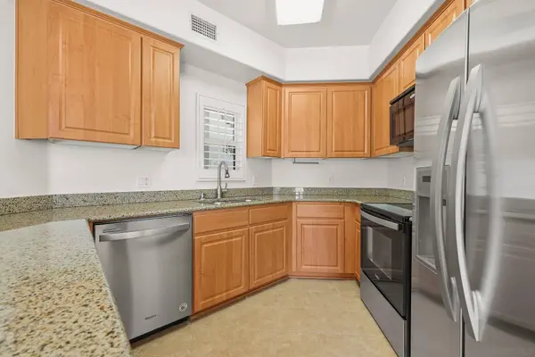 2708 Lake Pointe #209, Spring Valley, CA 91977