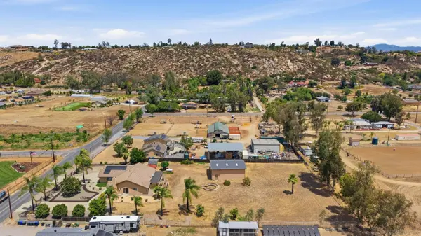 817 Davis, Ramona, CA 92065