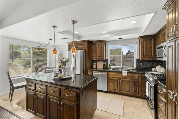 817 Davis, Ramona, CA 92065
