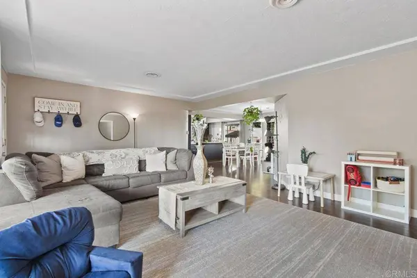 6114 Tarragona Dr, San Diego, CA 92115