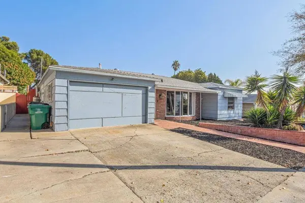 6114 Tarragona Dr, San Diego, CA 92115