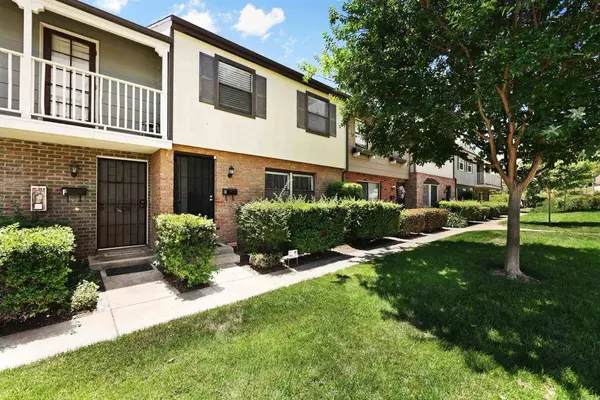 11935 Royal Rd #E, El Cajon, CA 92021