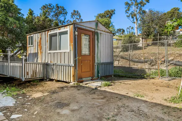 N Lane, San Ysidro, CA 92173