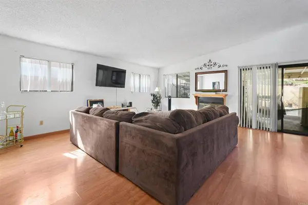 5088 Elkhart St, San Diego, CA 92105