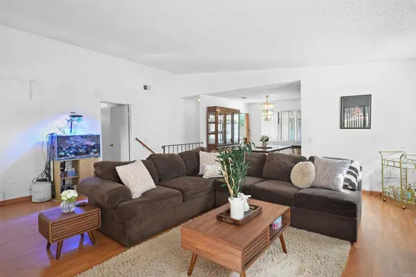 5088 Elkhart St, San Diego, CA 92105