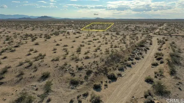 F8/VIC Vac Ave, Lancaster, CA 93535