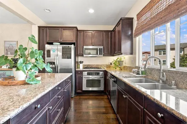 2011 Coppper Ridge Rd, Santee, CA 92071