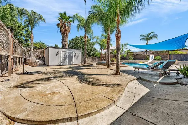 25186 Lake, Hemet, CA 92544