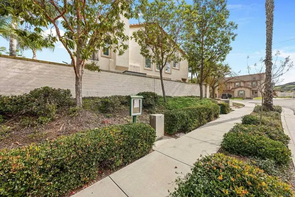 5204 Topsail DR, San Diego, CA 92154