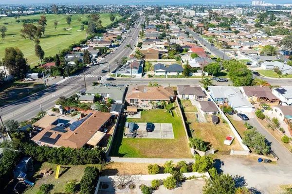 881 First AVE, Chula Vista, CA 91911