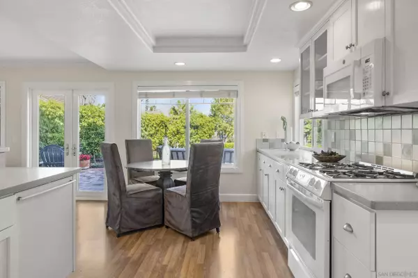 1910 Vineyard Avenue, Vista, CA 92081