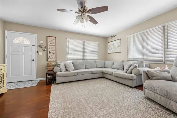 932 Alvin ST, San Diego, CA 92114