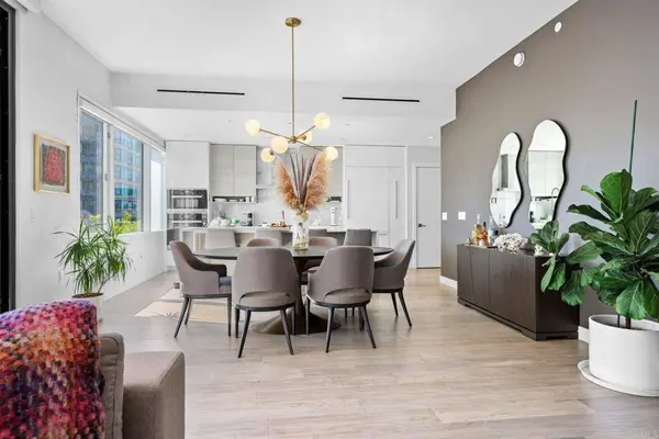 2604 5th AVE #301, San Diego, CA 92103