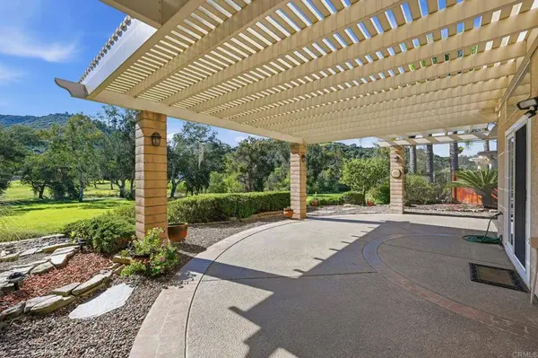 8899 Tobira Drive, Escondido, CA 92026