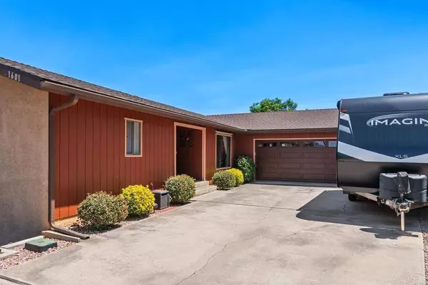 1601 Donalor DR, Escondido, CA 92027