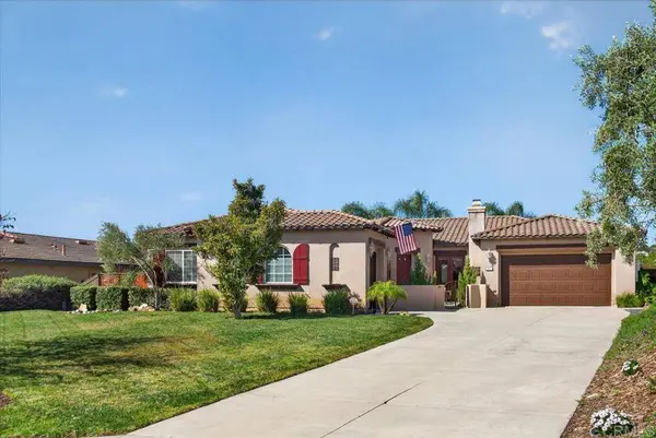 877 Hidden View LN, Escondido, CA 92027