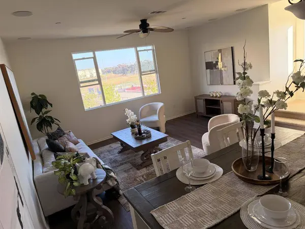 1207 Paseo Seashore #77, San Diego, CA 92154