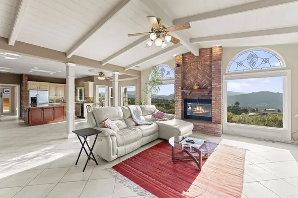 2975 Dos Lomas, Fallbrook, CA 92028