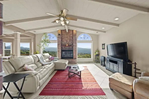 2975 Dos Lomas, Fallbrook, CA 92028