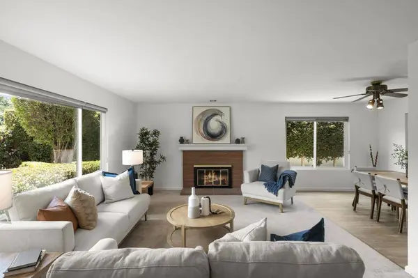 2550 Unicornio ST, Carlsbad, CA 92009