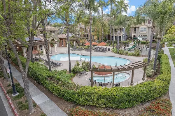 1883 Aquamarine CT #9, Chula Vista, CA 91913