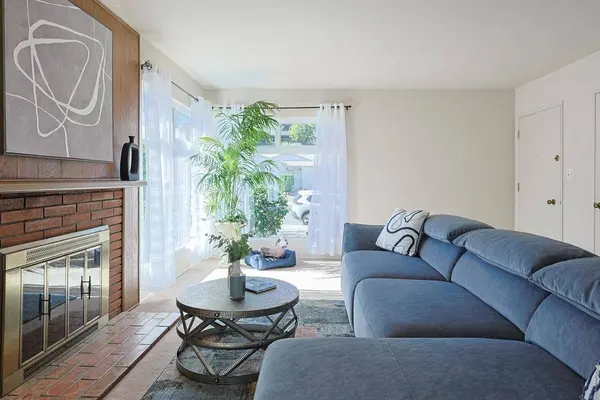 6045 Broadmoor DR, La Mesa, CA 91942