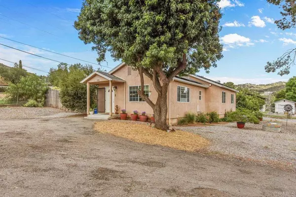 9998 Dunbar LN, El Cajon, CA 92021