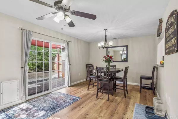 9998 Dunbar LN, El Cajon, CA 92021