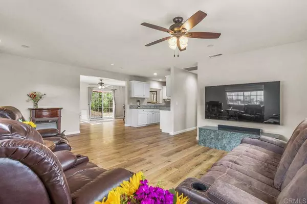 9998 Dunbar LN, El Cajon, CA 92021