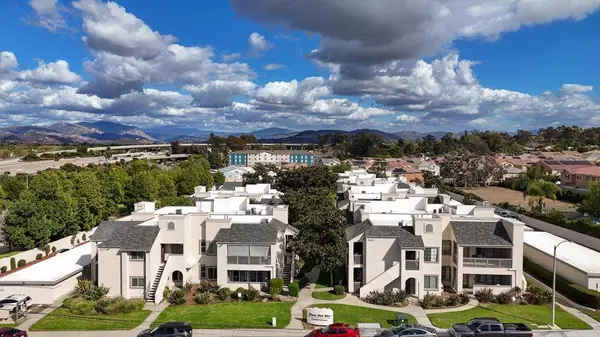 8612 Arminda CIR #51, Santee, CA 92071