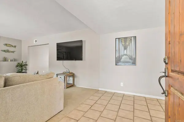 2007 S Juniper ST, Escondido, CA 92025