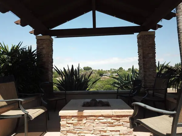 6382 Lake Shore DR, San Diego, CA 92119