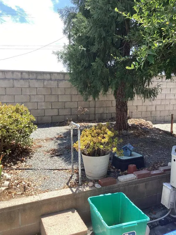 24600 Mountain Ave #4, Hemet, CA 92544