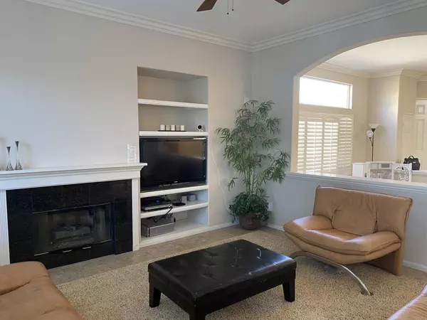 10992 Clovehurst Way, San Diego, CA 92130