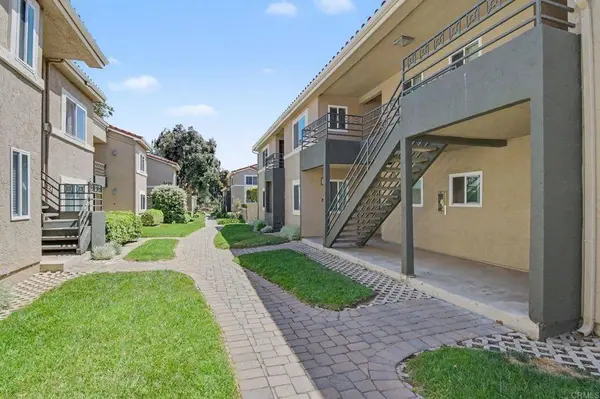 7405 Charmant Dr #2022, University City, CA 92122